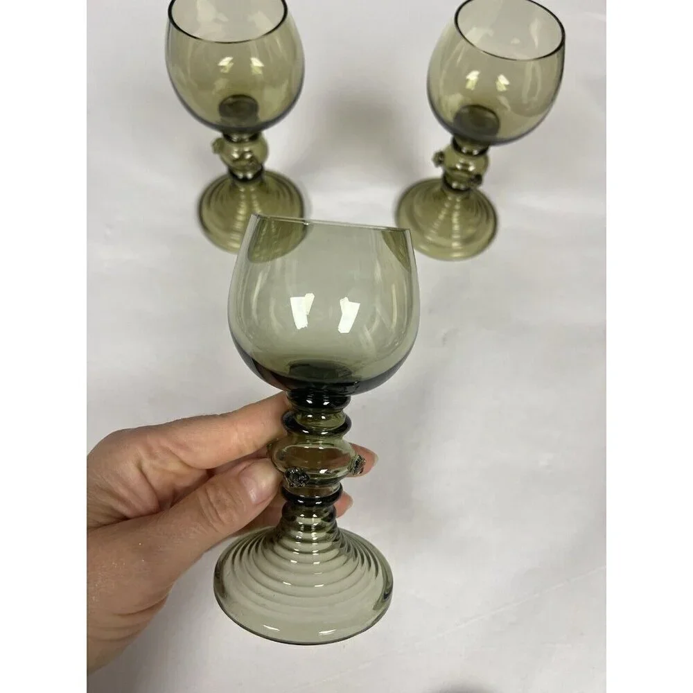 Theresienthal in Bavaria, glass pattern 544. Green Victorian vine glasses set 3